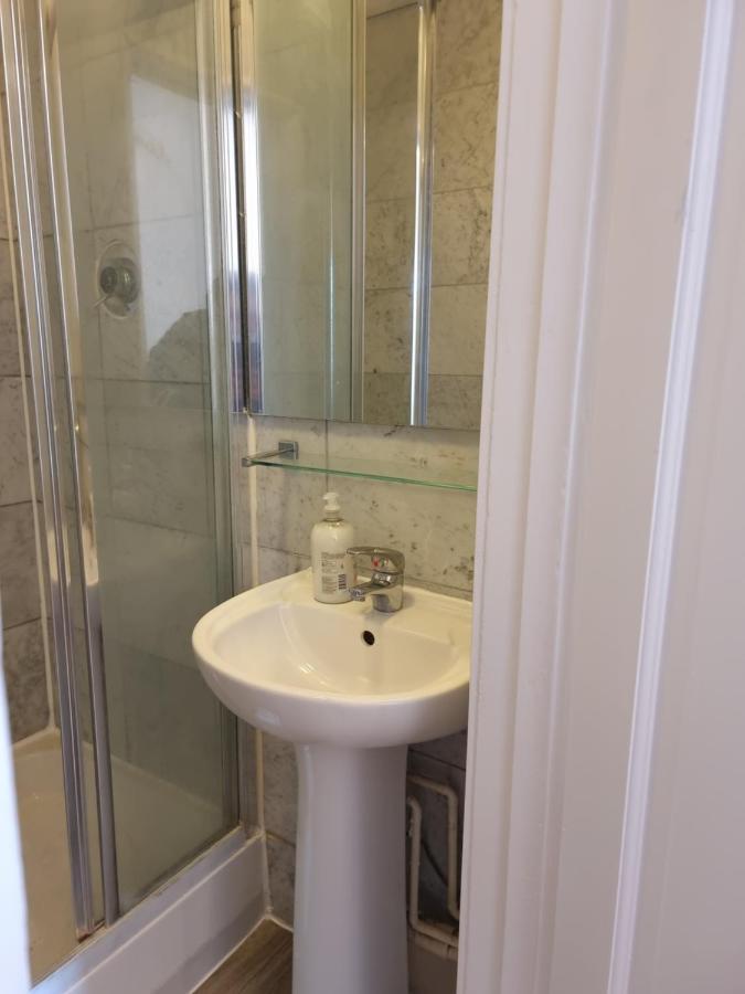 Apartamento F17-Bright 3Rd Flr Studio For 2 Near Paddington Londres Exterior foto